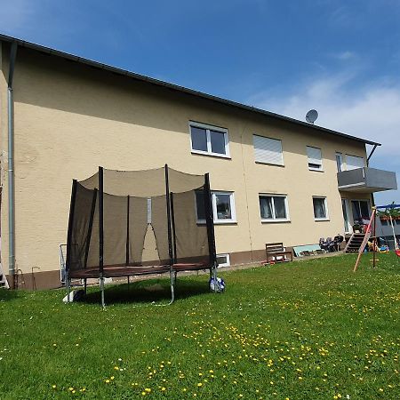 Ruhige Und Moderne 2-Zi. Wohnung Kulsheim Bagian luar foto